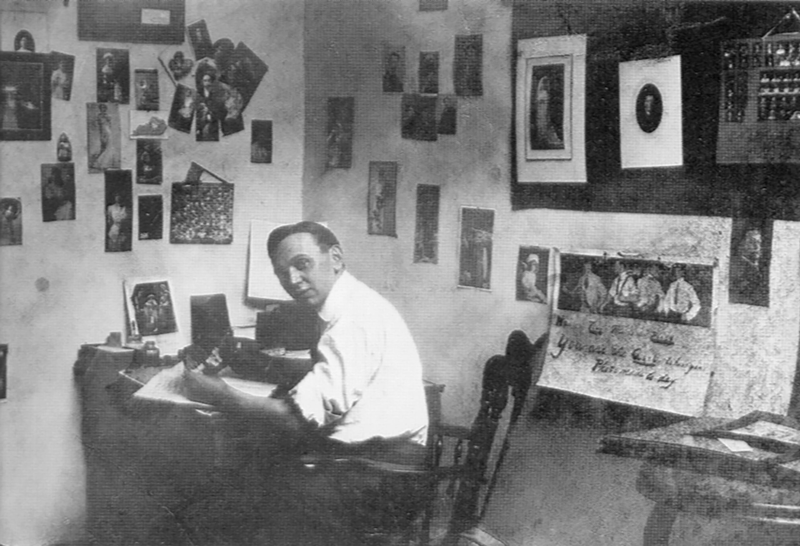 Edgar Cayce Historic Photo at Desk