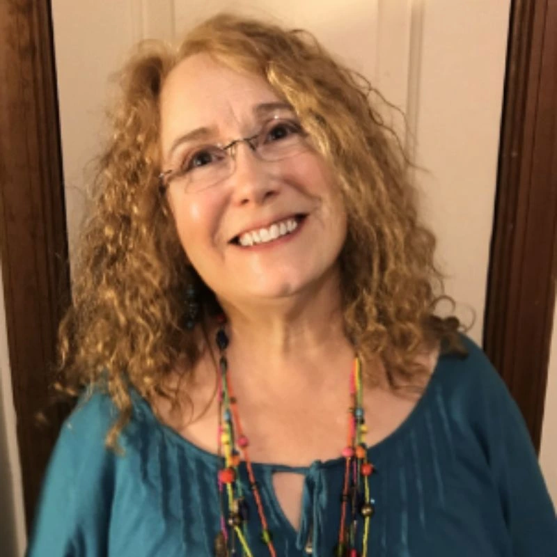 Rusa Harju, Intuitive Tarot Reader