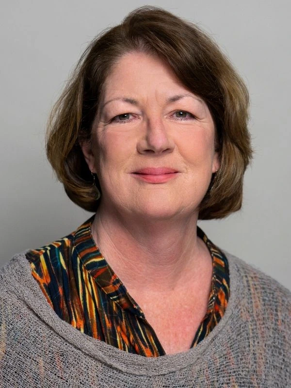 Michelle Tryon 600x800 Portrait of Mark Thurston